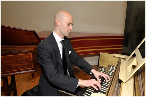 Helyard playing the 1745 Dulcken harpsichord 