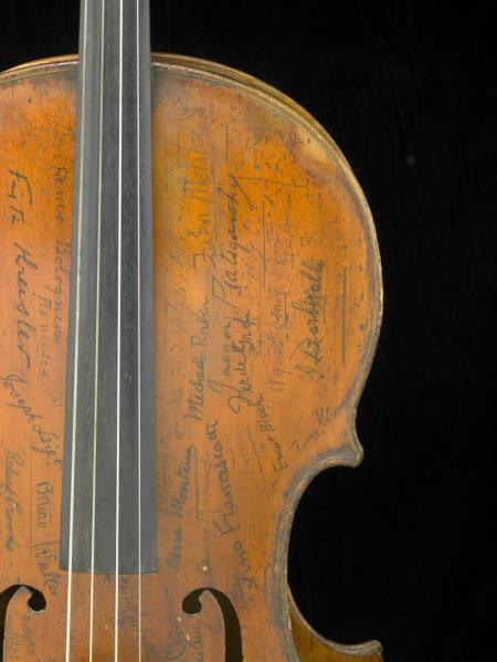 Signatures on the upper treble side of the Rovatti Cello